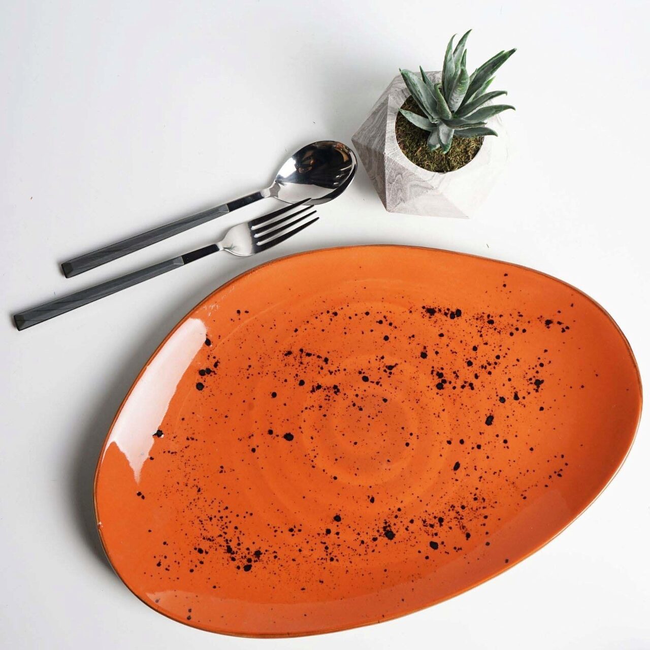 Farfurie în formă organică Dahlia 350x210 mm Fine Dine - Image 9